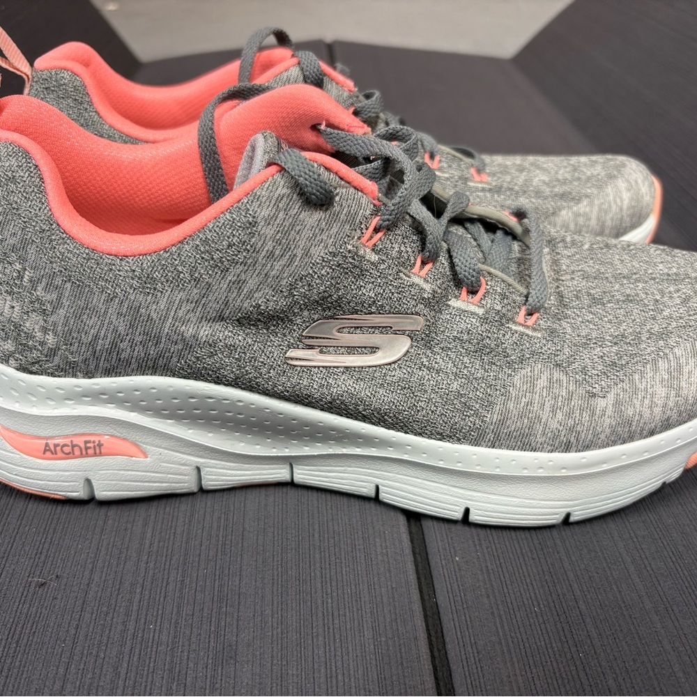 Skechers Women's Gray and Coral Sneakers